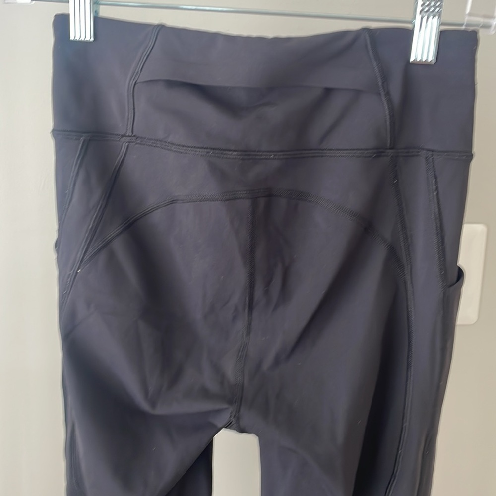 Lululemon black pocket leggings - Picture 3 of 6